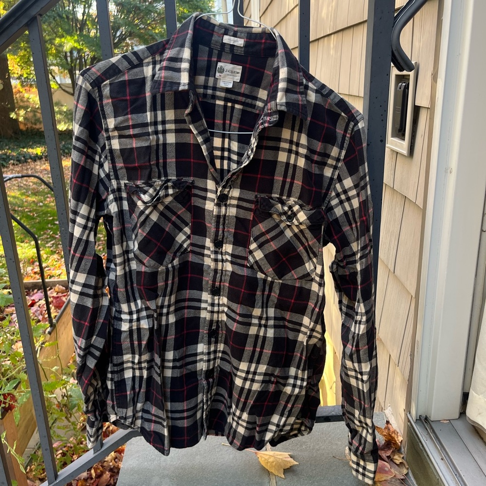 Tailored Fit Plaid Casual Button Down